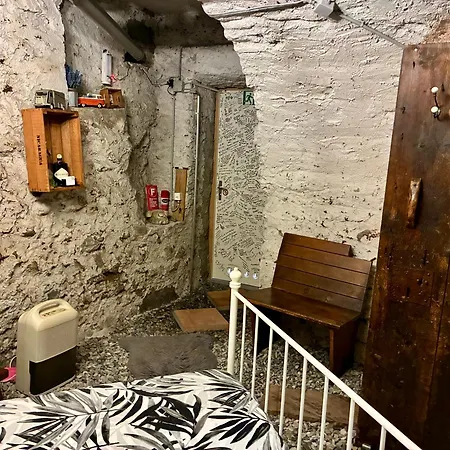 The Old Cellar No Shower!